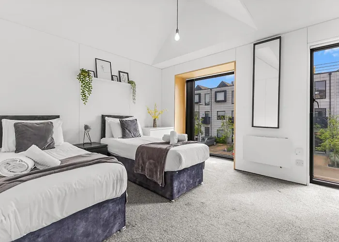 Apartamento Large Townhouse 5 Beds With Two Parking Spaces - Centre *