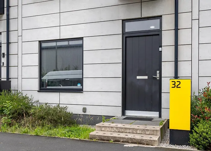 아파트 Large Townhouse 5 Beds With Two Parking Spaces - Centre