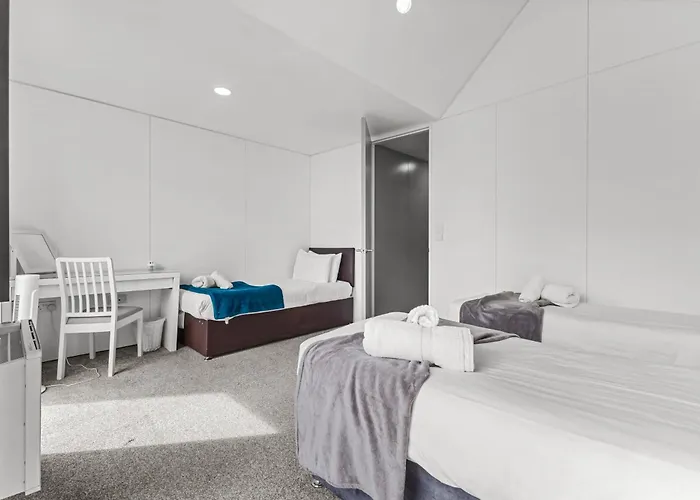 Large Townhouse 5 Beds With Two Parking Spaces - Centre Apartamento