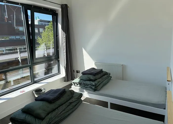 Apartament 2 Morden In Centre