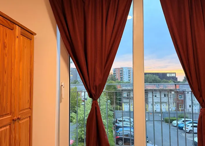 Apartament Lux Apartments, Coop Live,etihad Stadium,free Parking *