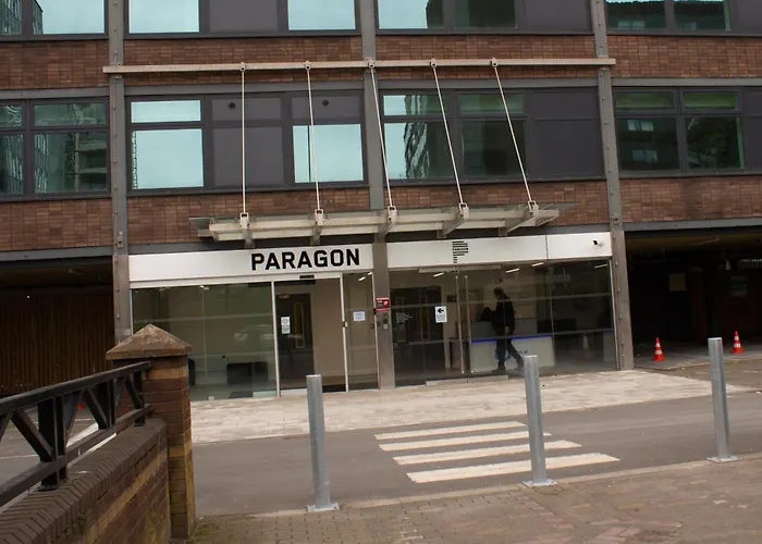 Lovely 1br Penthouse Near Mcr Stadiums Манчестер