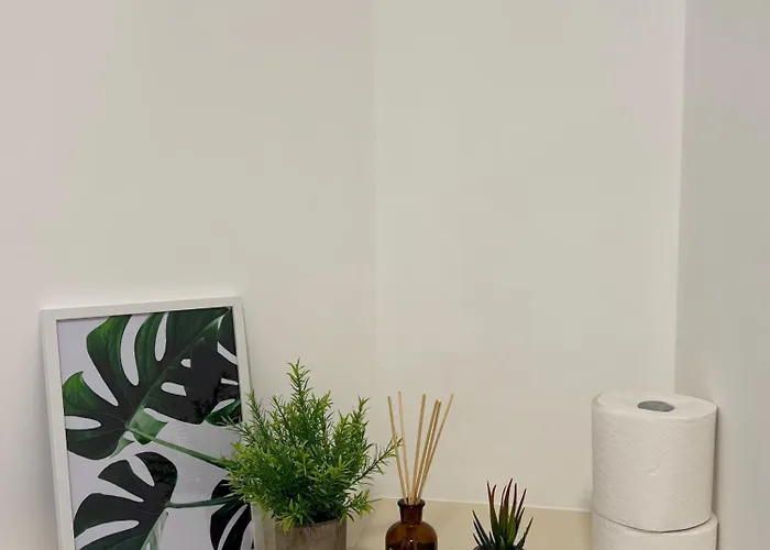 Zelena Luxurious Apartment, Private Parking, Fast Wi-fi, Self Check-in Anytime Perfect For Late Arrivals, 5 Minutes To Old Trafford Stadium Apartamento Mánchester