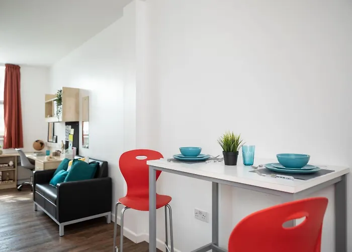 Rusholme Place Apartment *