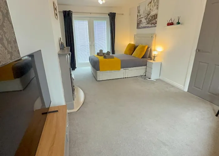 Contractor Stays, Fast Wifi, Free Parking, Work *