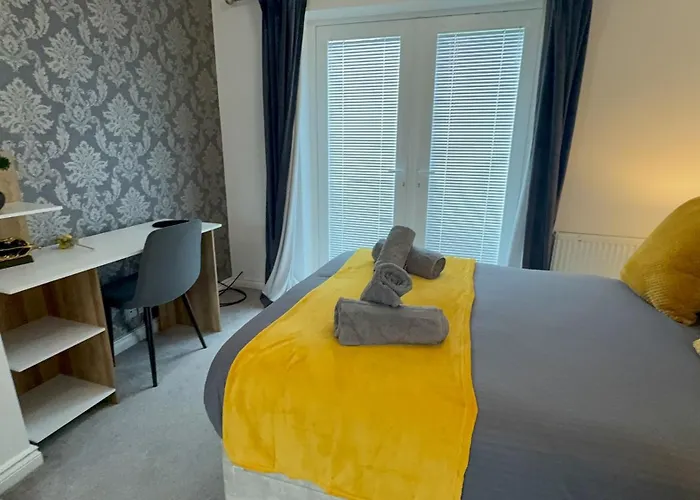 Lejlighed Contractor Stays, Fast Wifi, Free Parking, Work Manchester