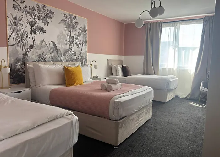 Budget Friendly Private - Free Parking Manchester