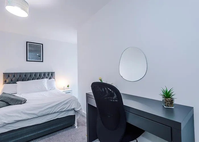 Monthlyescape Family Leisure Wifi Sleeps4 مانشستر