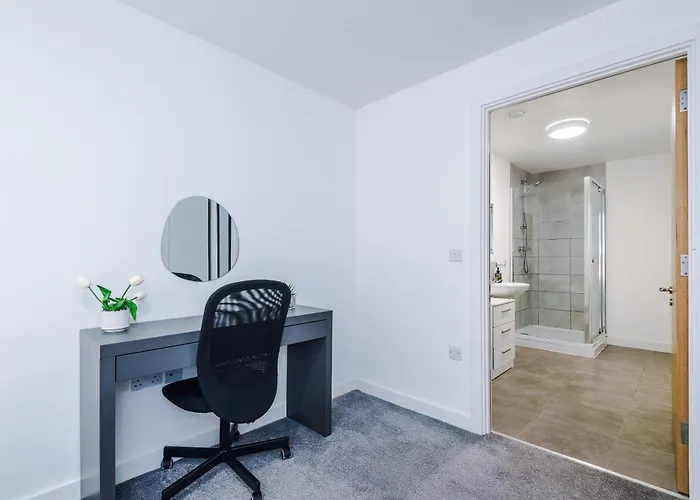 Monthlyescape Family Leisure Wifi Sleeps4 Daire *