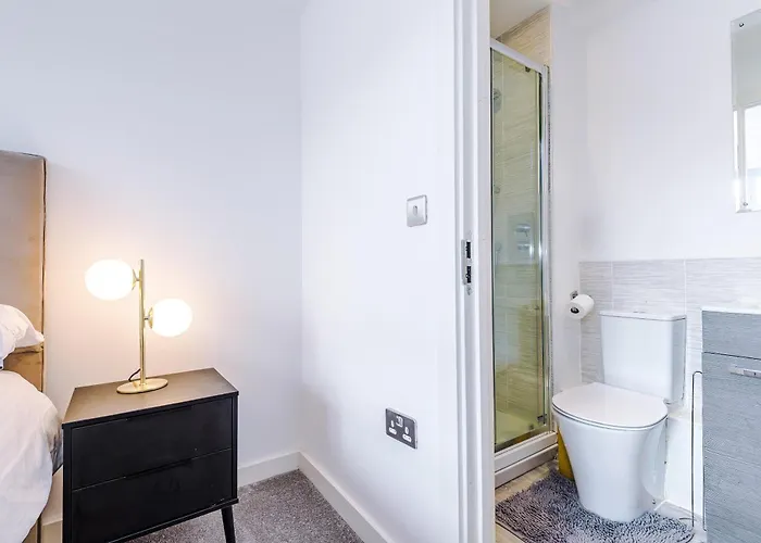 Monthlyescape Family Leisure Wifi Sleeps4 Apartament Manchester