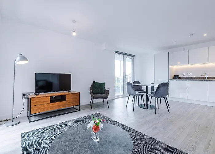 Monthlyescape Family Leisure Wifi Sleeps4 Manchester