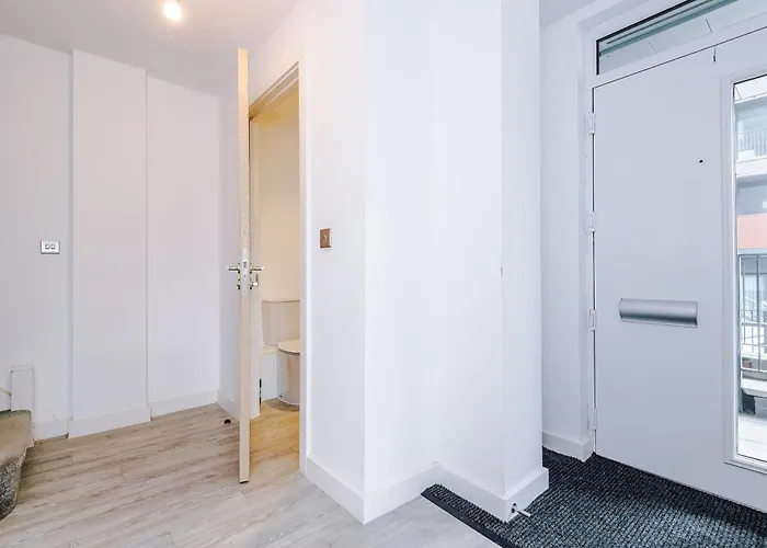 Monthlyescape Family Leisure Wifi Sleeps4 Manchester