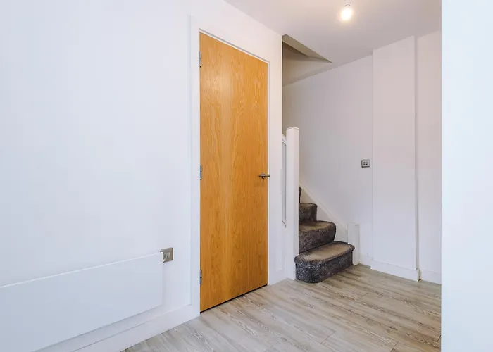 Monthlyescape Family Leisure Wifi Sleeps4 مانشستر