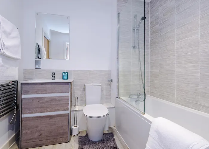 Monthlyescape Family Leisure Wifi Sleeps4 *