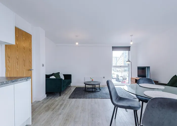 Monthlyescape Family Leisure Wifi Sleeps4 * Manchester