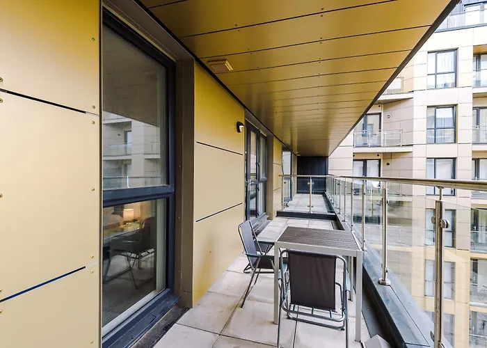 Charming Salford, Staycation, Wifi, Sleeps 5 맨체스터