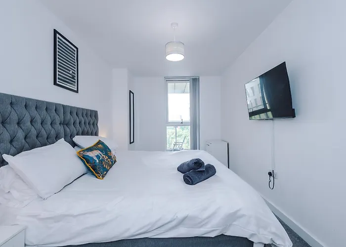 Apartman Charming Salford, Staycation, Wifi, Sleeps 5