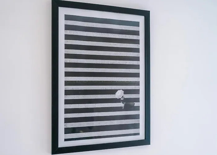 Charming Salford, Staycation, Wifi, Sleeps 5 아파트