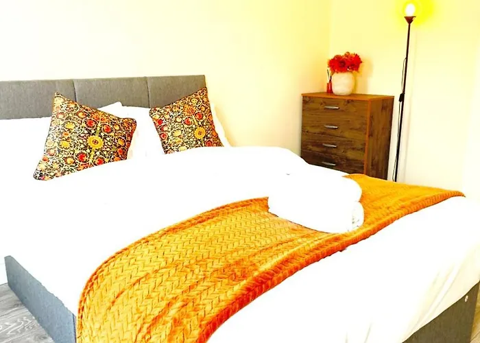 Casa de Férias Stylish 3 Bedroom House 60 - Free Parking *