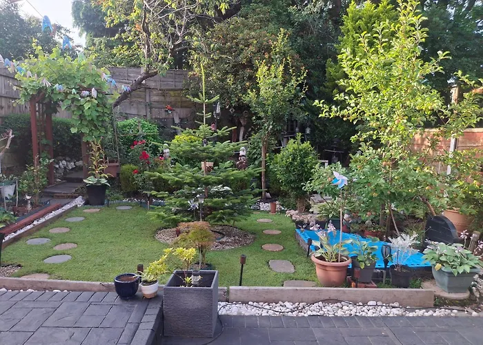 Bella Thorpe * Manchester