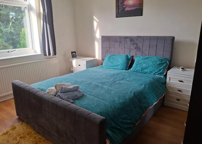 Bella Thorpe Manchester