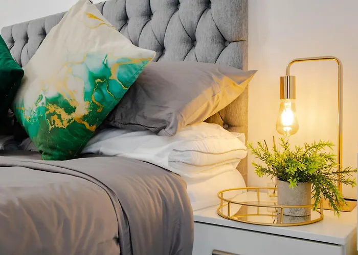 Апартаменты Modern Skyline *