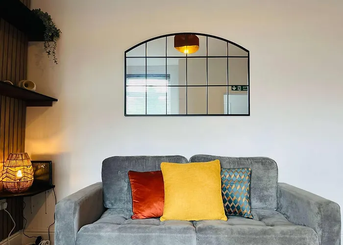 Spacious Victorian 5bedroom 5bathroom W Free Parking * Manchester