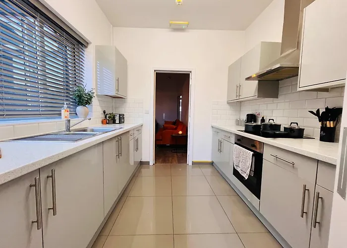 Spacious Victorian 5bedroom 5bathroom W Free Parking * Μάντσεστερ