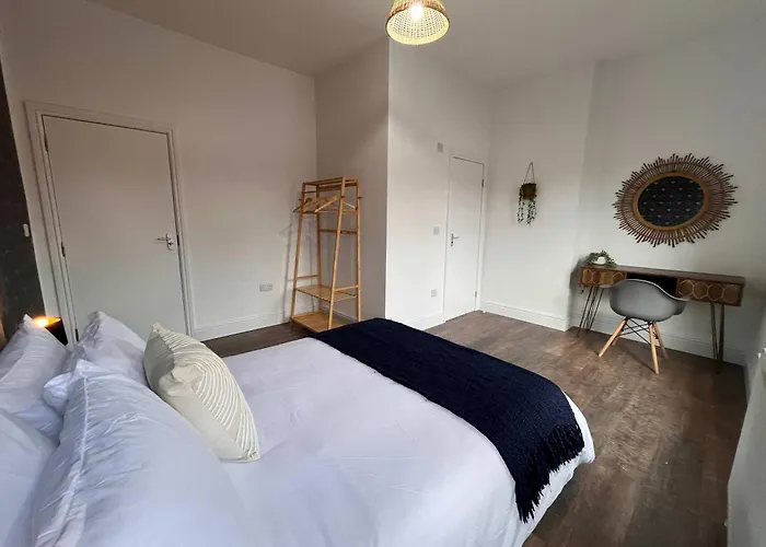 Spacious Victorian 5bedroom 5bathroom W Free Parking * Μάντσεστερ