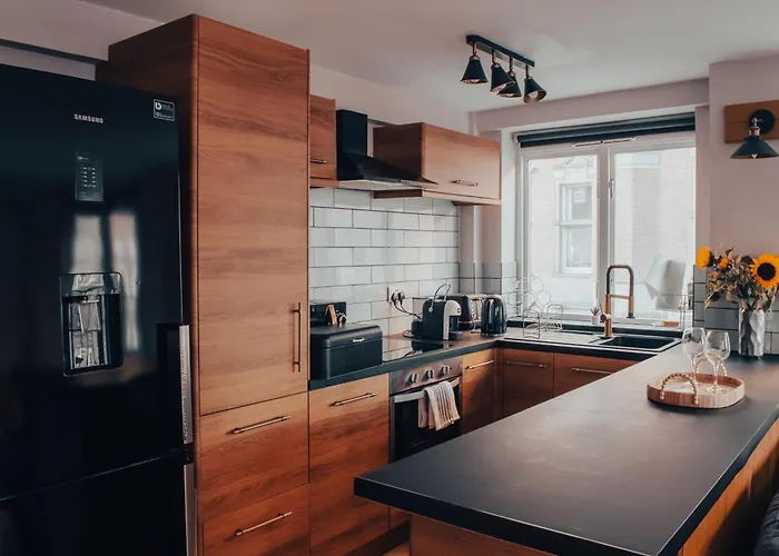 Gem With Stylish 2br Retreat And Free Carpark 아파트