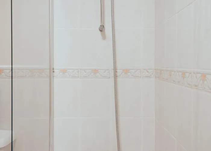 Gem With Stylish 2br Retreat And Free Carpark 아파트 *