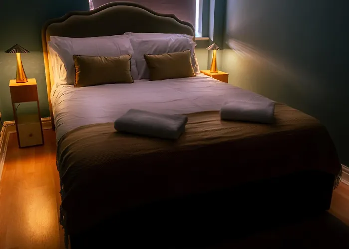 Gem With Stylish 2br Retreat And Free Carpark 아파트 맨체스터