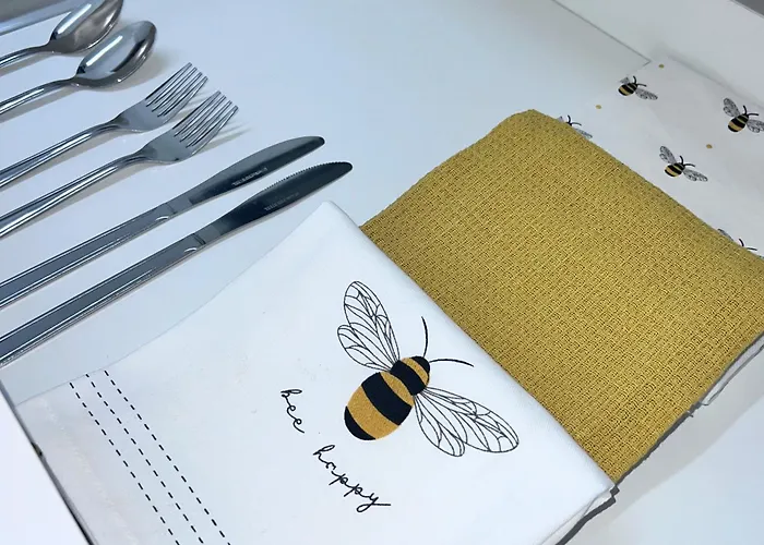 Studio- Great Location- M U F C- Old Trafford Mcr 아파트 *