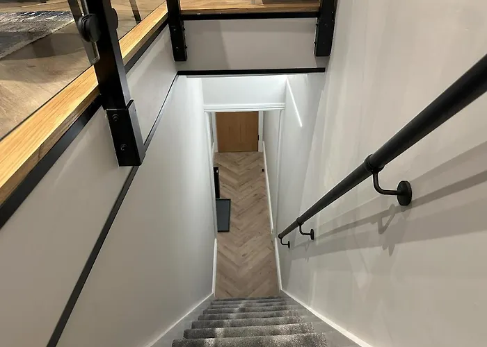 Apartamento Short Walk To Coop Live And Etihad Stadium *