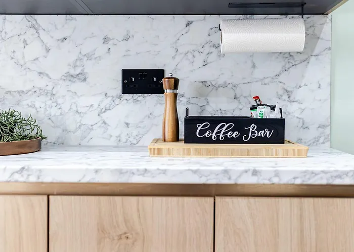 Sleeps 14 The Old Trafford Family Zen By Genesis Living Prázdninový dům