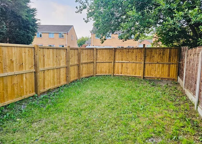 Stylish 3 Bed With Garden & Free Parking Ferienhaus Manchester