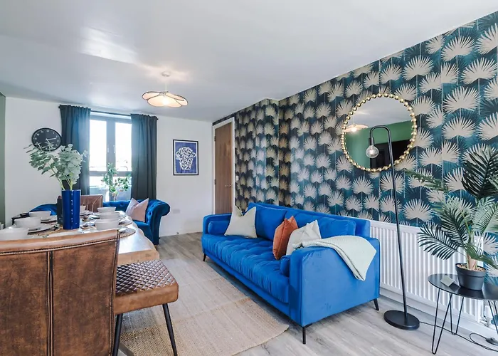 Stunning House By Purestay - 8 Beds With Free Parking * Manchester