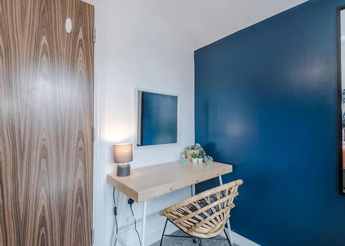 別荘 Stunning House By Purestay - 8 Beds With Free Parking