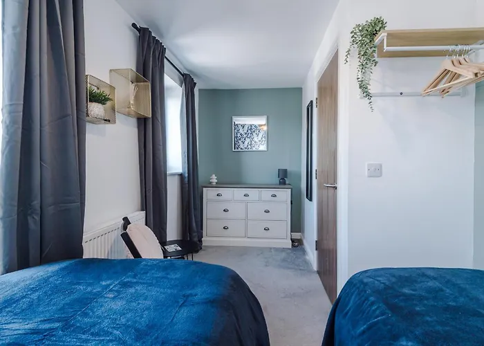 Casa vacanze Stunning House By Purestay - 8 Beds With Free Parking