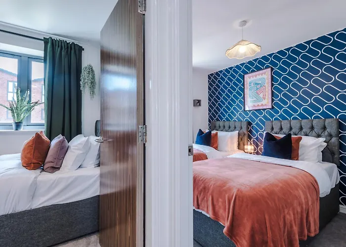 Stunning House By Purestay - 8 Beds With Free Parking * Manchester