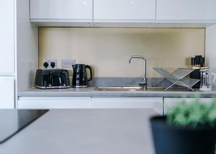 Casa vacanze Stunning House By Purestay - 8 Beds With Free Parking Manchester