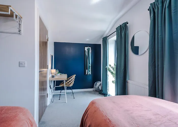 Stunning House By Purestay - 8 Beds With Free Parking * Манчестер