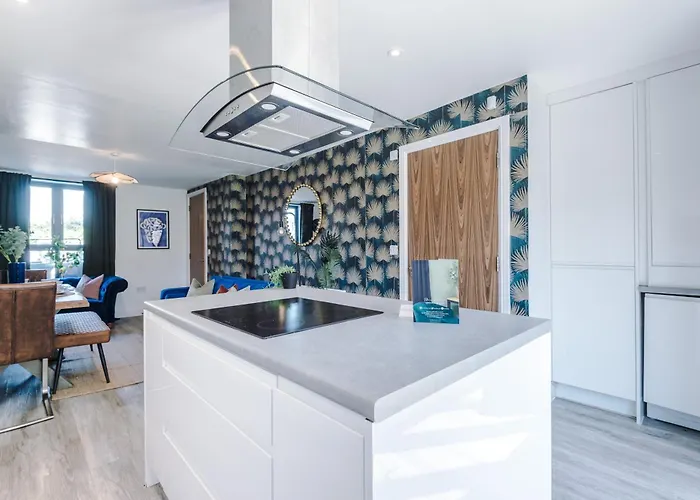 Casa vacanze Stunning House By Purestay - 8 Beds With Free Parking