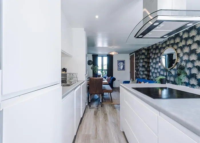 Casa vacanze Stunning House By Purestay - 8 Beds With Free Parking Manchester