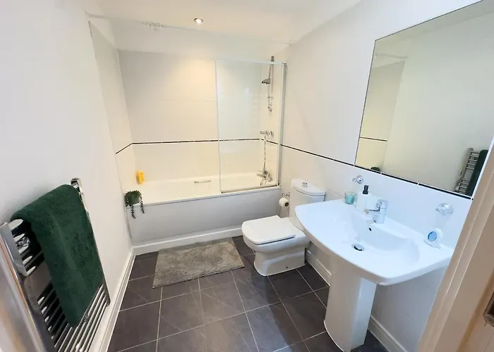 Apartment Stylish Centre Flat - Balcony And Parking