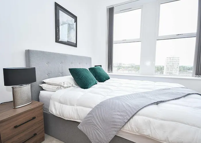 Spacious 2bed Close To Etihad *