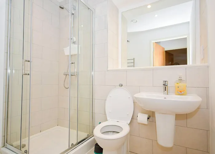 Spacious & Contemporary 1bed