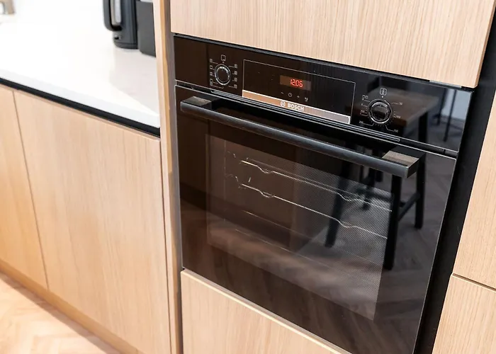 2 Bedroom, 2 Bathroom Apartment, Close To Mcr Centre 아파트