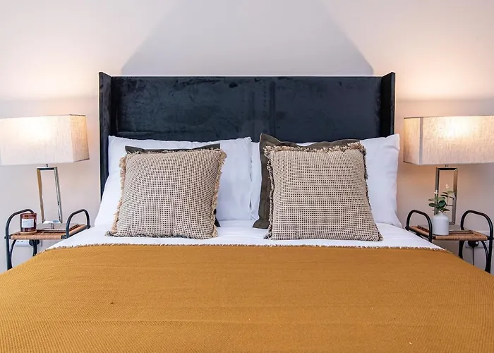 Apartmán 2 Bedroom Flat By Eccles Station With Communal Rooftop Garden Manchester