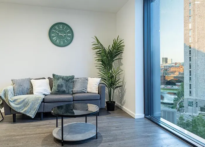 Centre, Ao Arena , With Gym